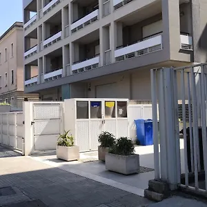 Rosso & Nero Apartment